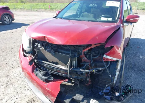 2015 Nissan Rogue S z USA, uszkodzony, nr VIN 5N1AT2MK1FC899585